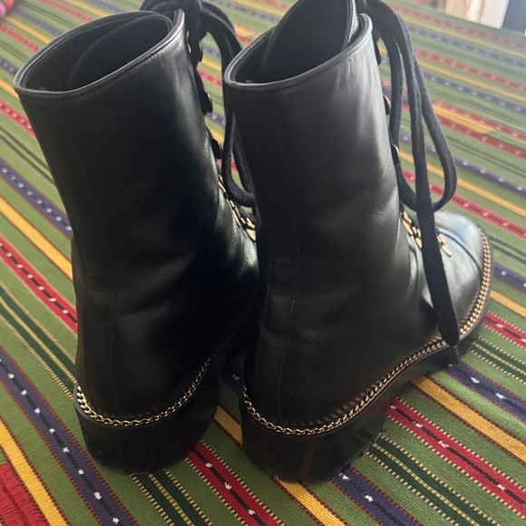 Stuart Weitzman Kolbie Chain Bootie Black Women’s Size 4.5 - Picture 9 of 17